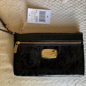 Michael Kors wristlet